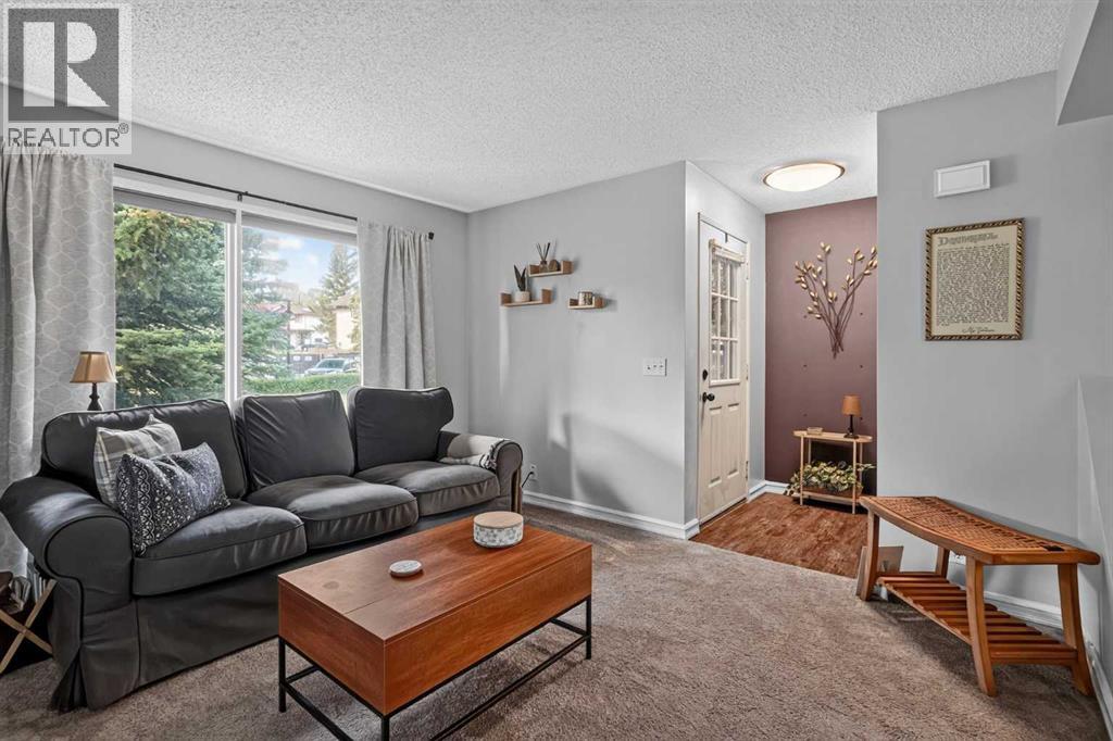 45, 380 Bermuda Drive NW, Calgary, Alberta  T3K 2B2 - Photo 2 - A2334821