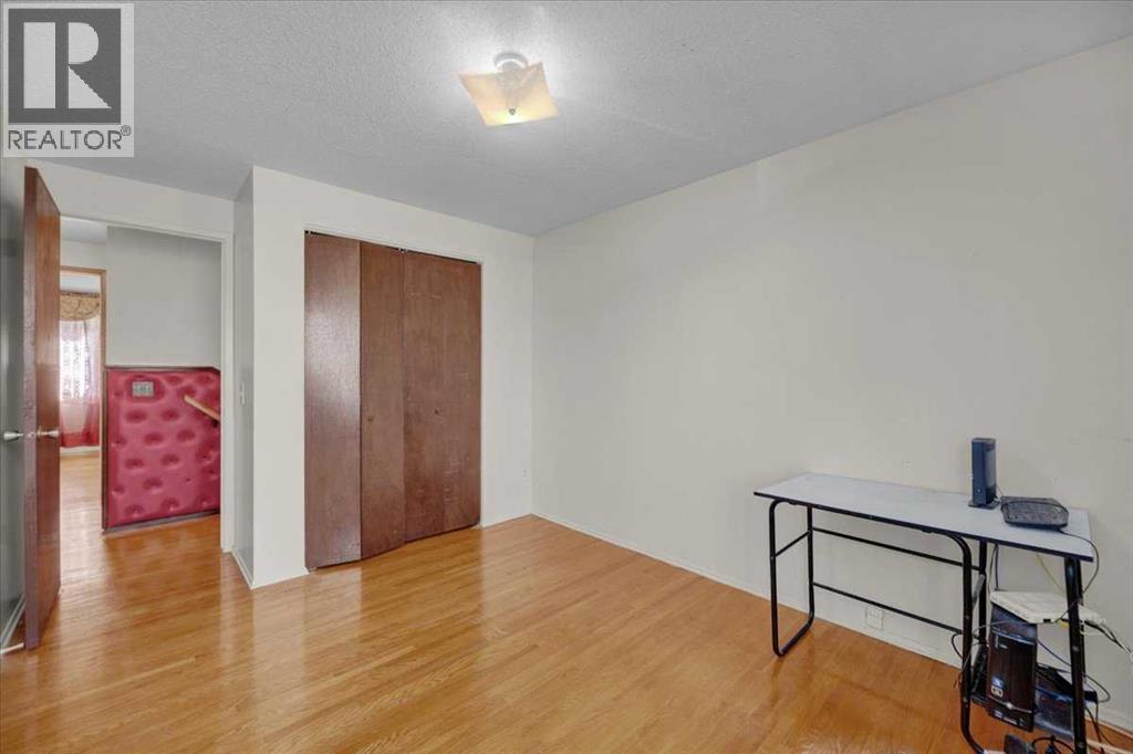 2025 40 Street SE, Calgary, Alberta  T2B 1B6 - Photo 27 - A2338170