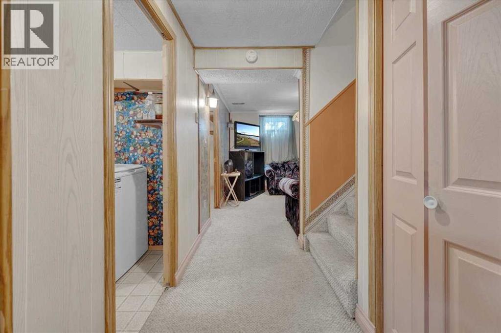 2025 40 Street SE, Calgary, Alberta  T2B 1B6 - Photo 31 - A2338170