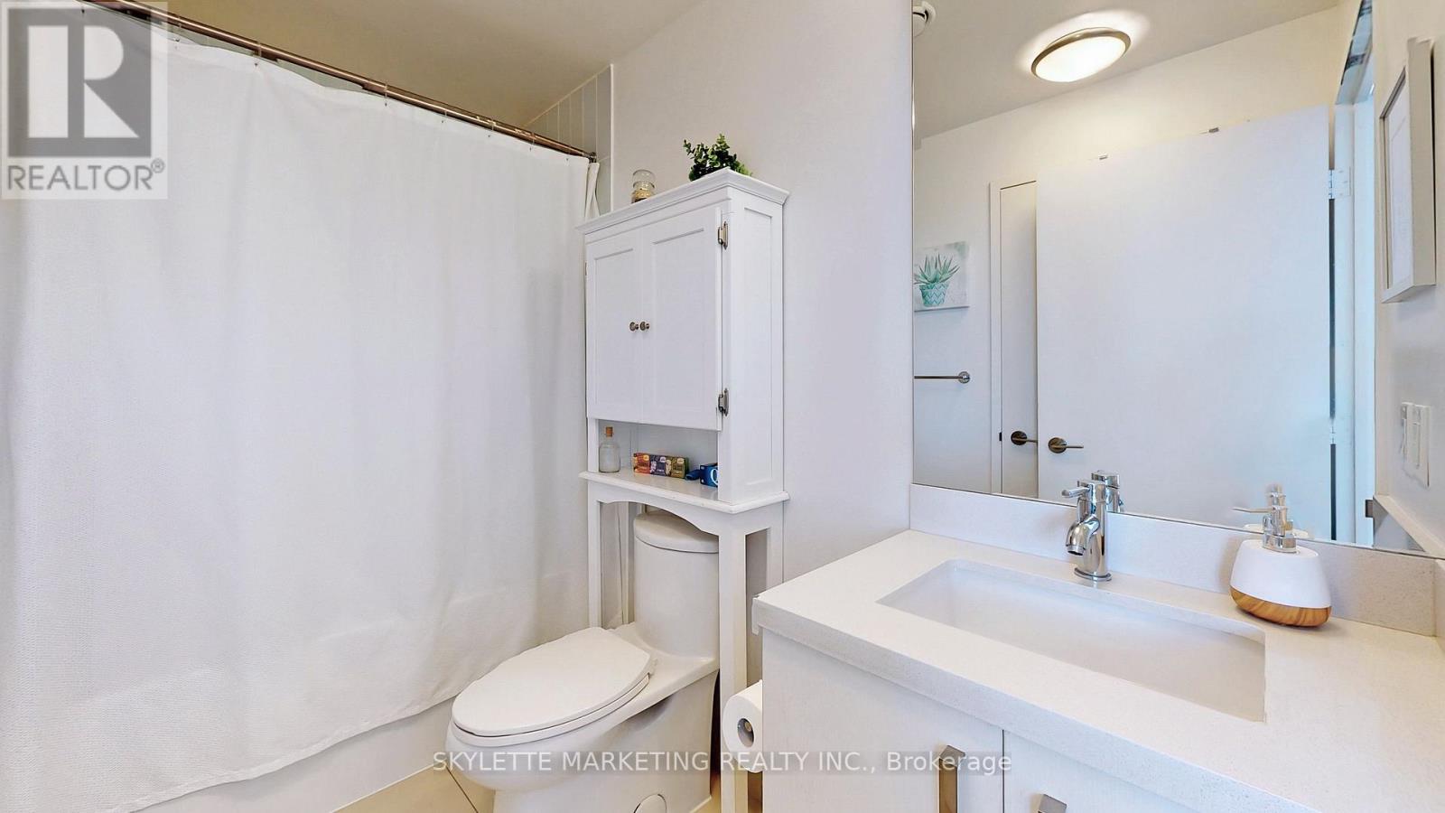 N614 - 120 Bayview Avenue, Toronto, Ontario  M5A 0G4 - Photo 6 - C13698748