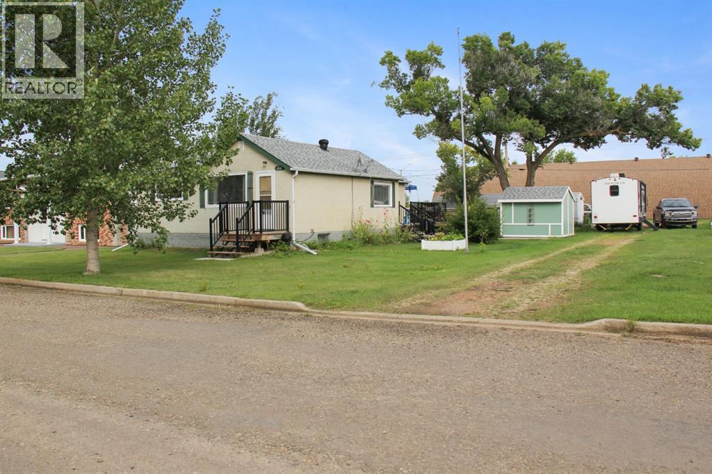 216 Sanden Street, Bawlf, Alberta  T0B 0J0 - Photo 3 - A2338841