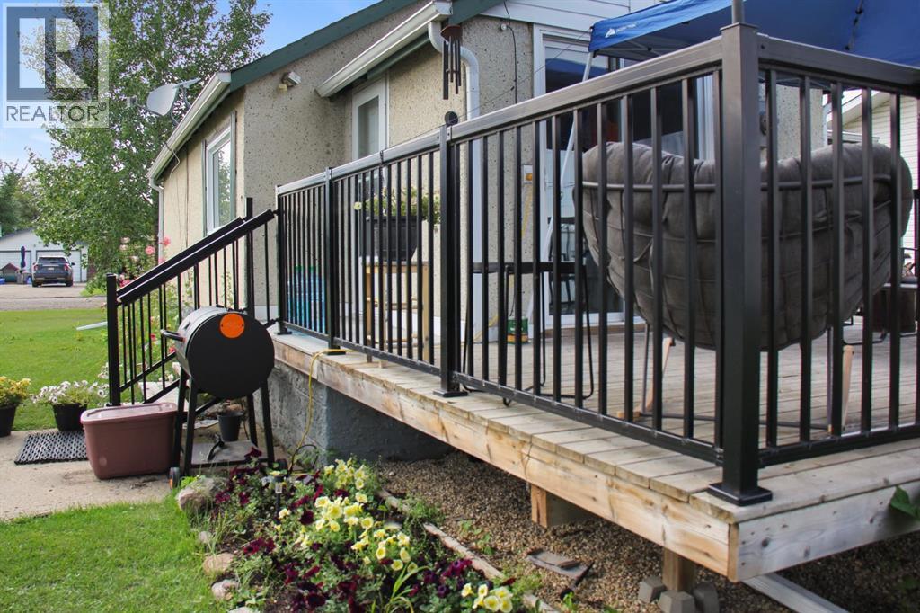 216 Sanden Street, Bawlf, Alberta  T0B 0J0 - Photo 35 - A2338841