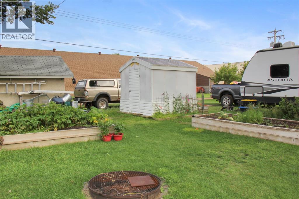216 Sanden Street, Bawlf, Alberta  T0B 0J0 - Photo 46 - A2338841