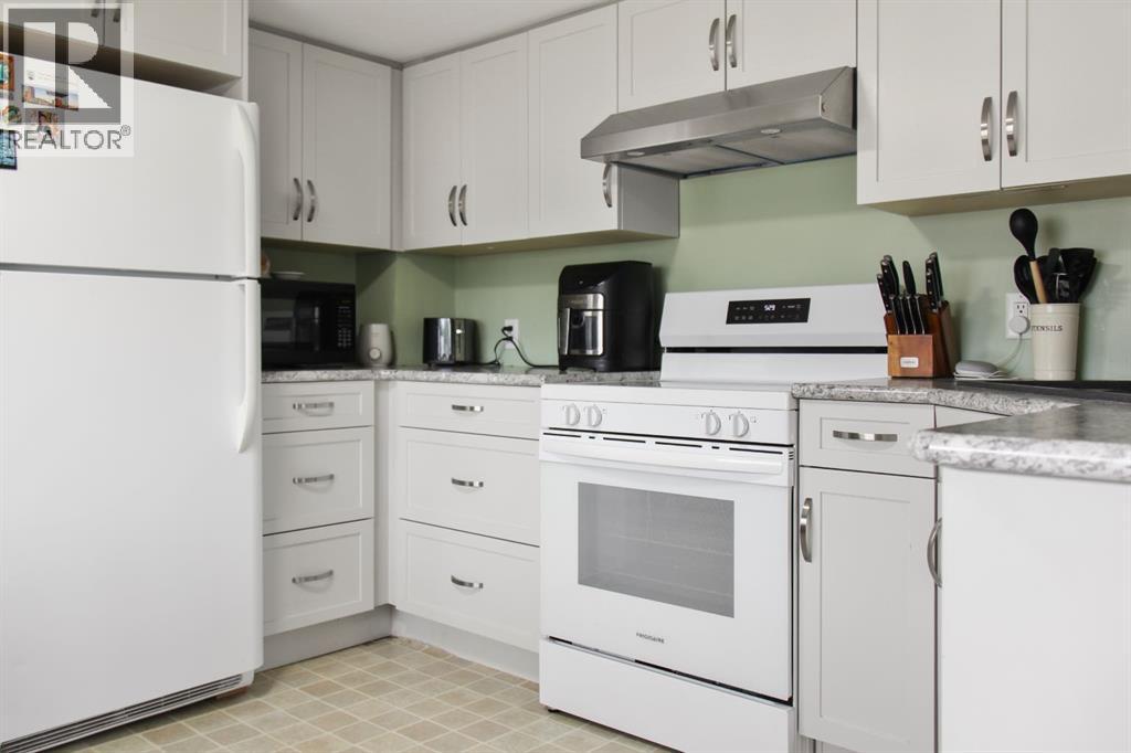 216 Sanden Street, Bawlf, Alberta  T0B 0J0 - Photo 6 - A2338841