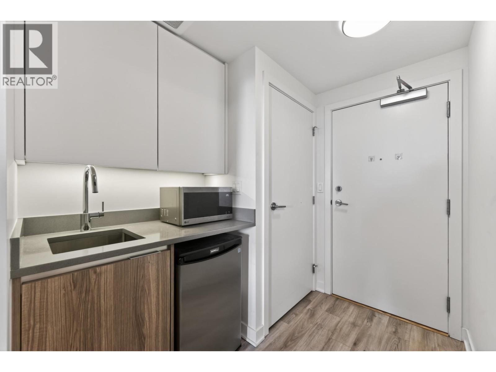 1103 8940 University Crescent, Burnaby, British Columbia  V5A 0E7 - Photo 13 - R3157790