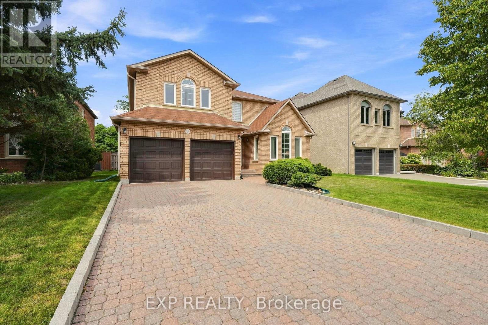 21 Cantex Court, Richmond Hill, Ontario  L4S 1B1 - Photo 2 - N13698736