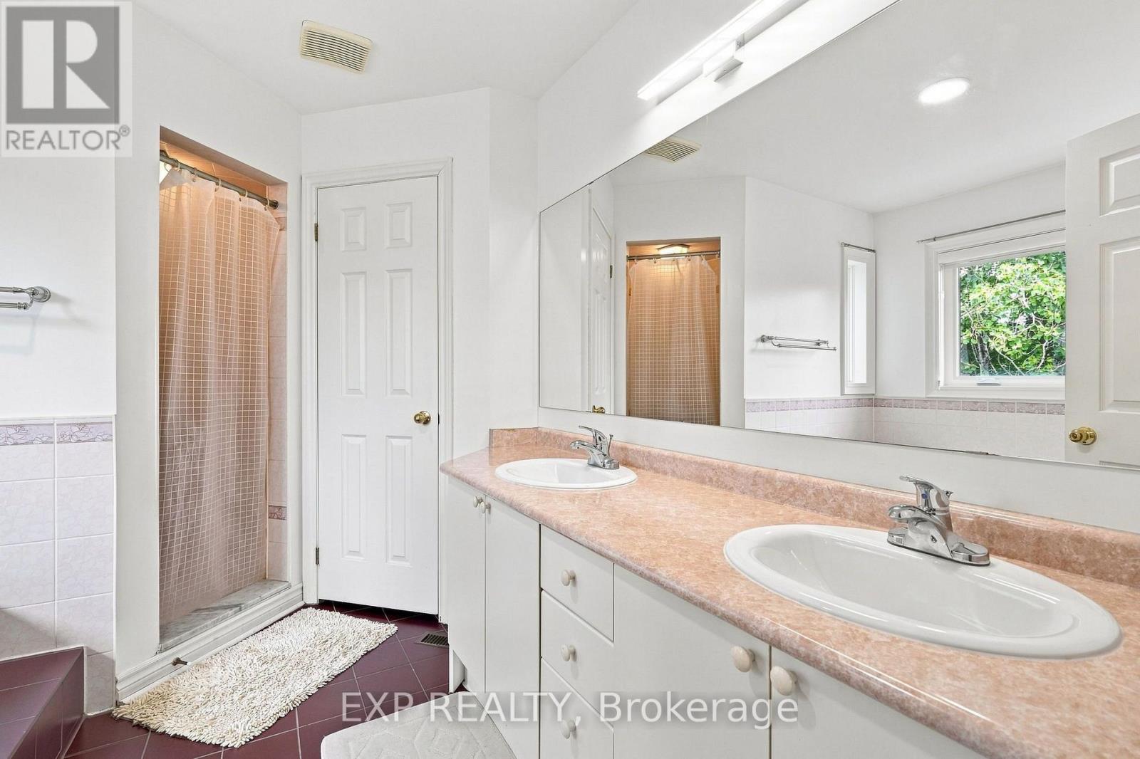 21 Cantex Court, Richmond Hill, Ontario  L4S 1B1 - Photo 29 - N13698736