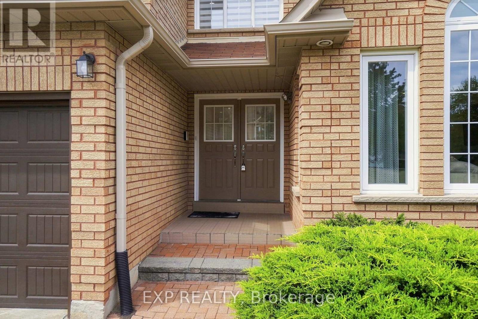 21 Cantex Court, Richmond Hill, Ontario  L4S 1B1 - Photo 3 - N13698736