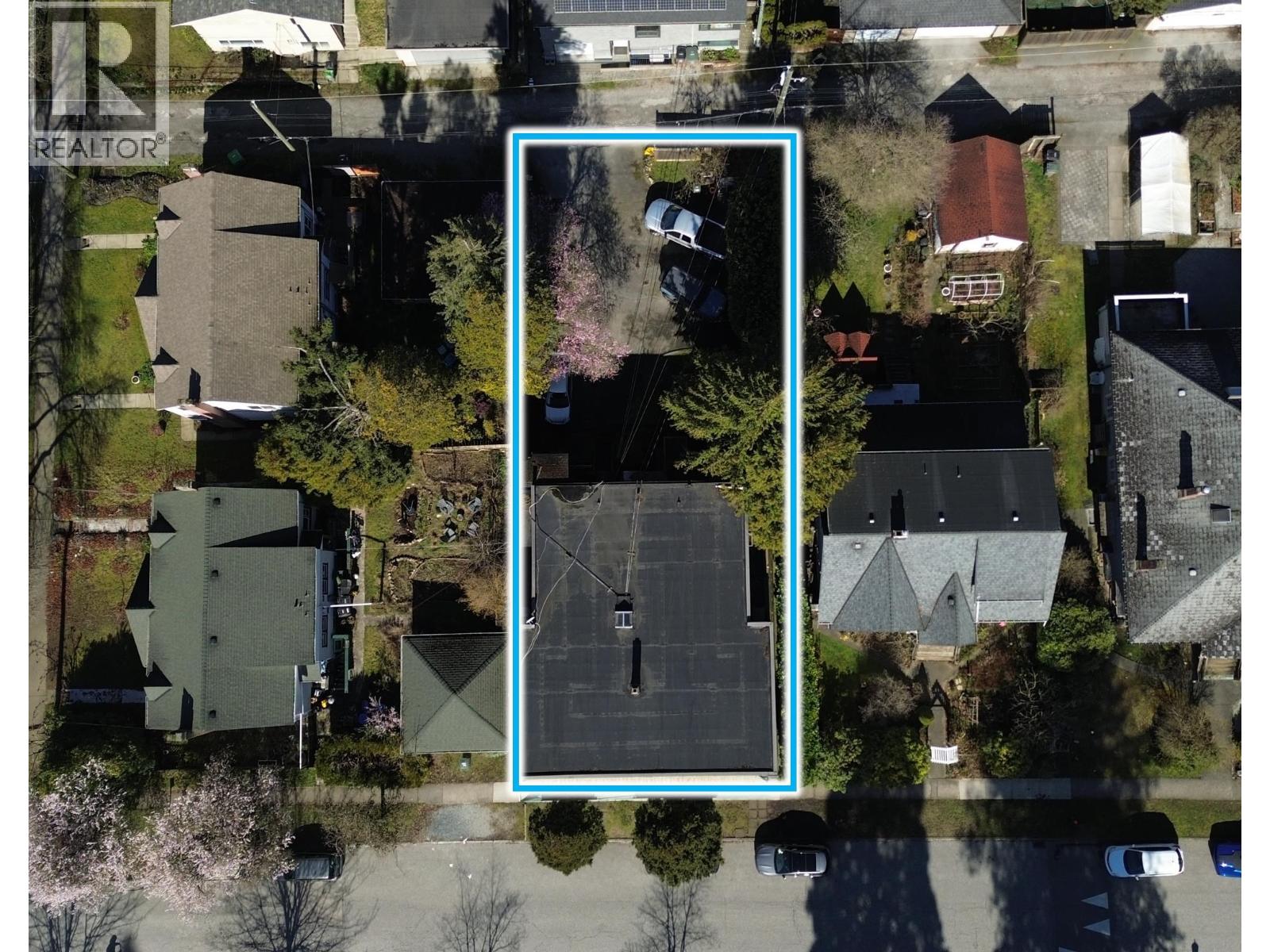2075 W 37th Avenue, Vancouver, British Columbia  V6M 1N7 - Photo 3 - C8081408