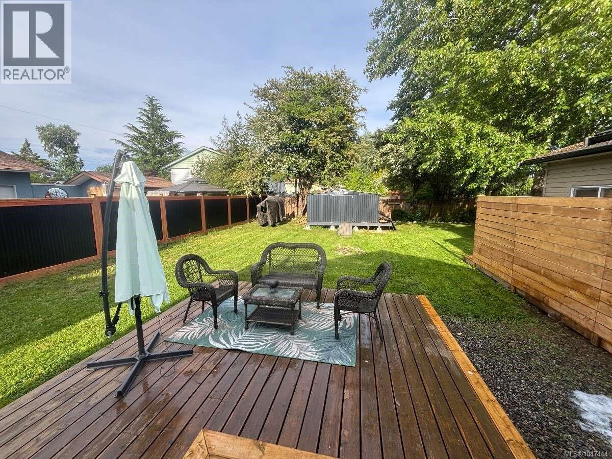 726 Bruce Ave, Nanaimo, British Columbia  V9R 3Z4 - Photo 3 - 1047444