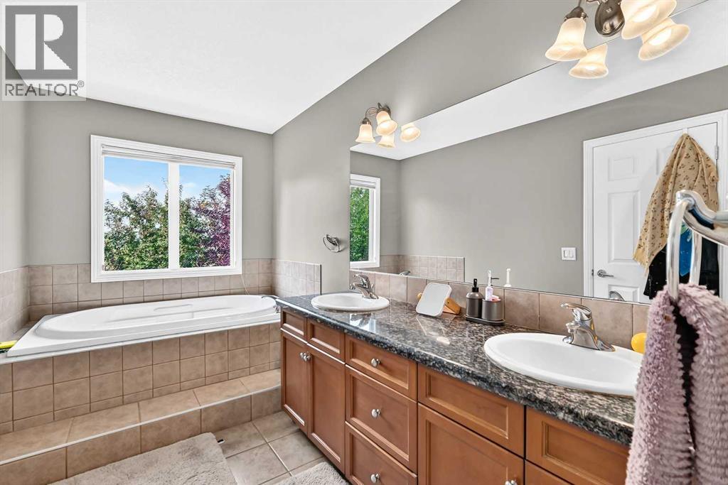 153 Cranleigh Bay SE, Calgary, Alberta  T3M 1H5 - Photo 24 - A2333843