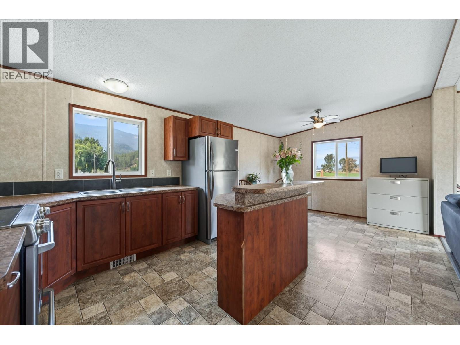 1889 Nicolls Road, Merritt, British Columbia  V1K 1N7 - Photo 10 - 10398402