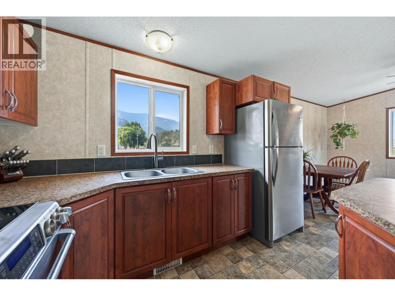 1889 Nicolls Road, Merritt, British Columbia  V1K 1N7 - Photo 11 - 10398402