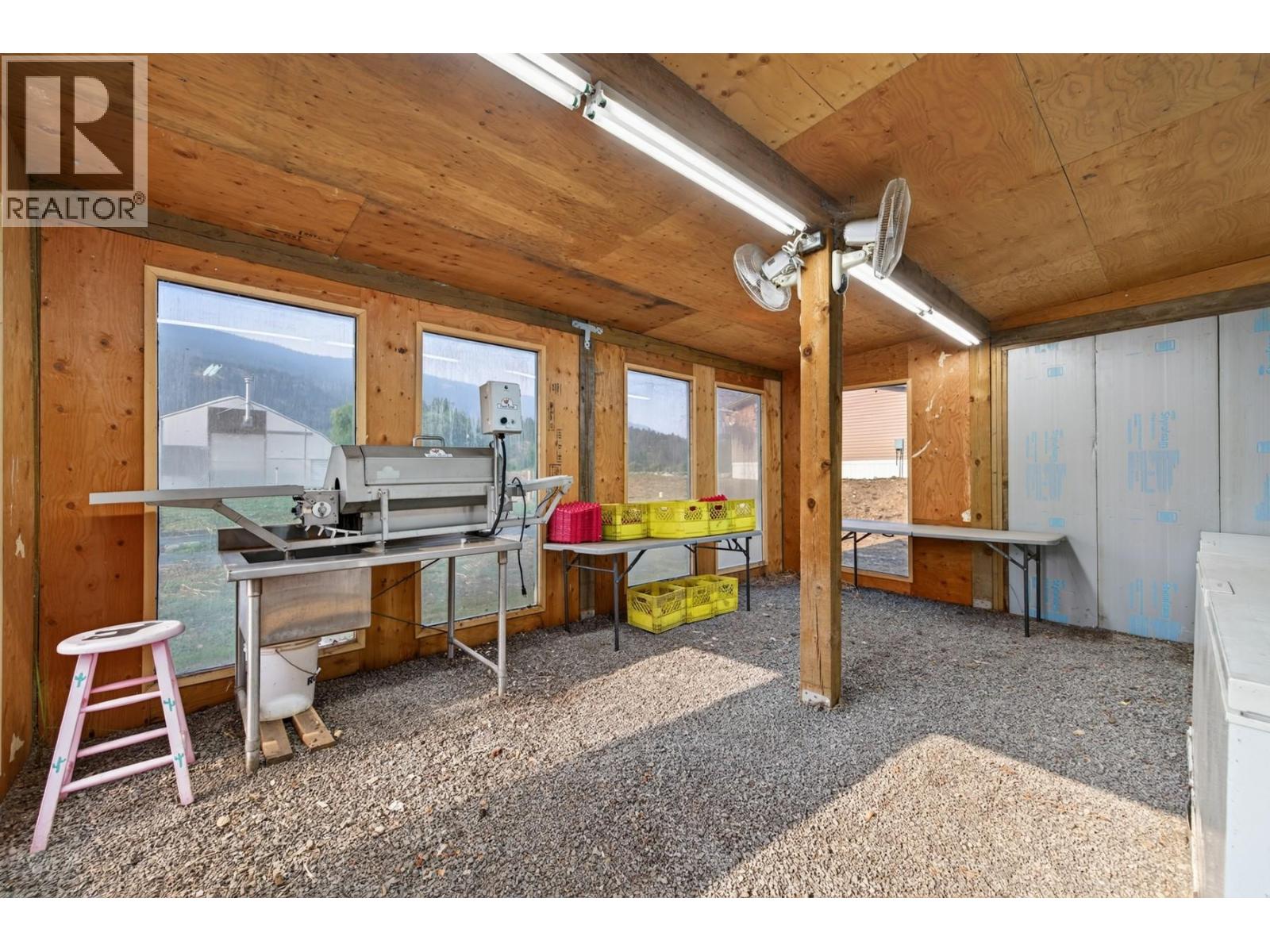 1889 Nicolls Road, Merritt, British Columbia  V1K 1N7 - Photo 34 - 10398402