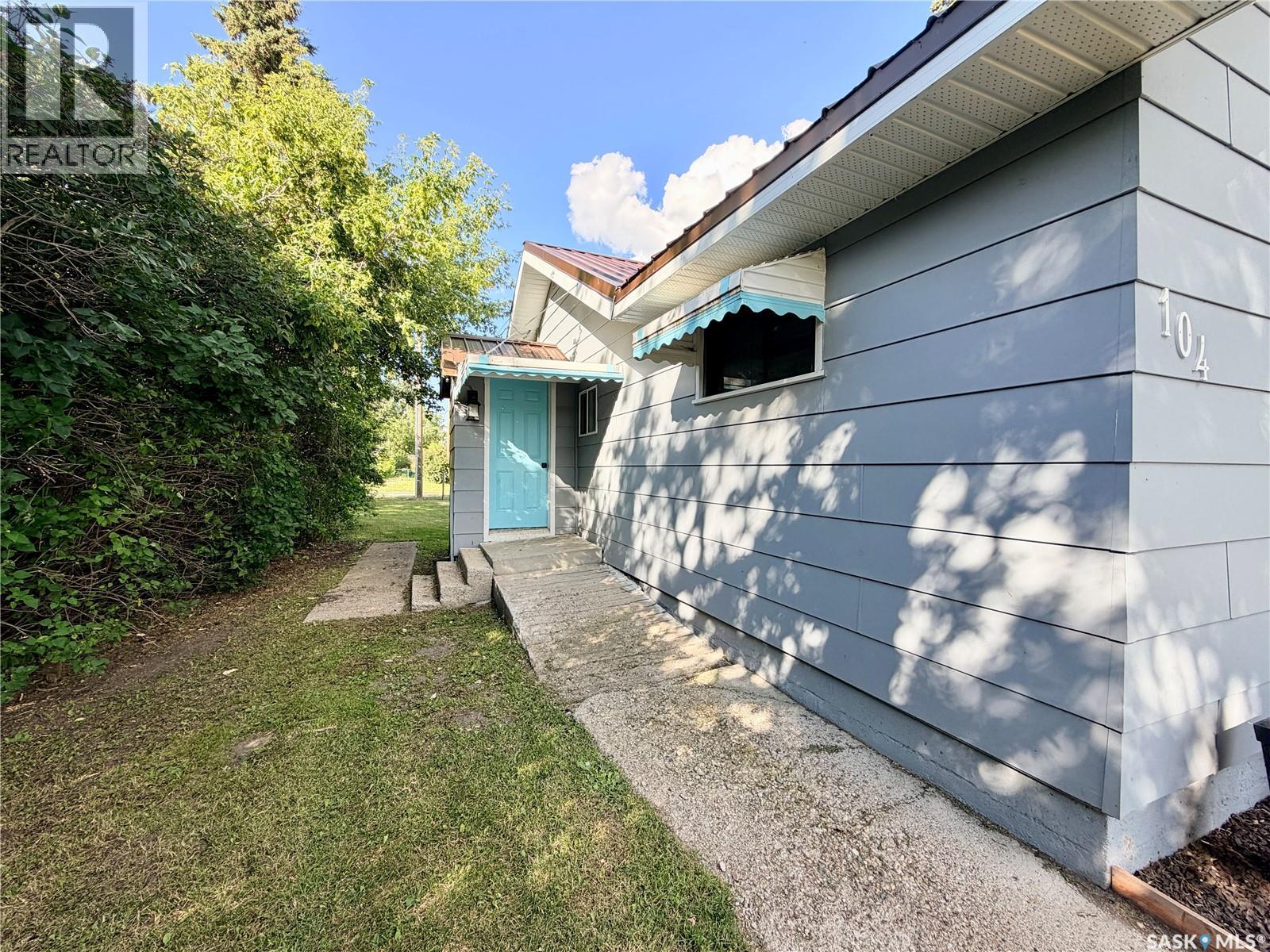 104 Railway Avenue E, Neilburg, Saskatchewan  S0M 2C0 - Photo 25 - SK046213