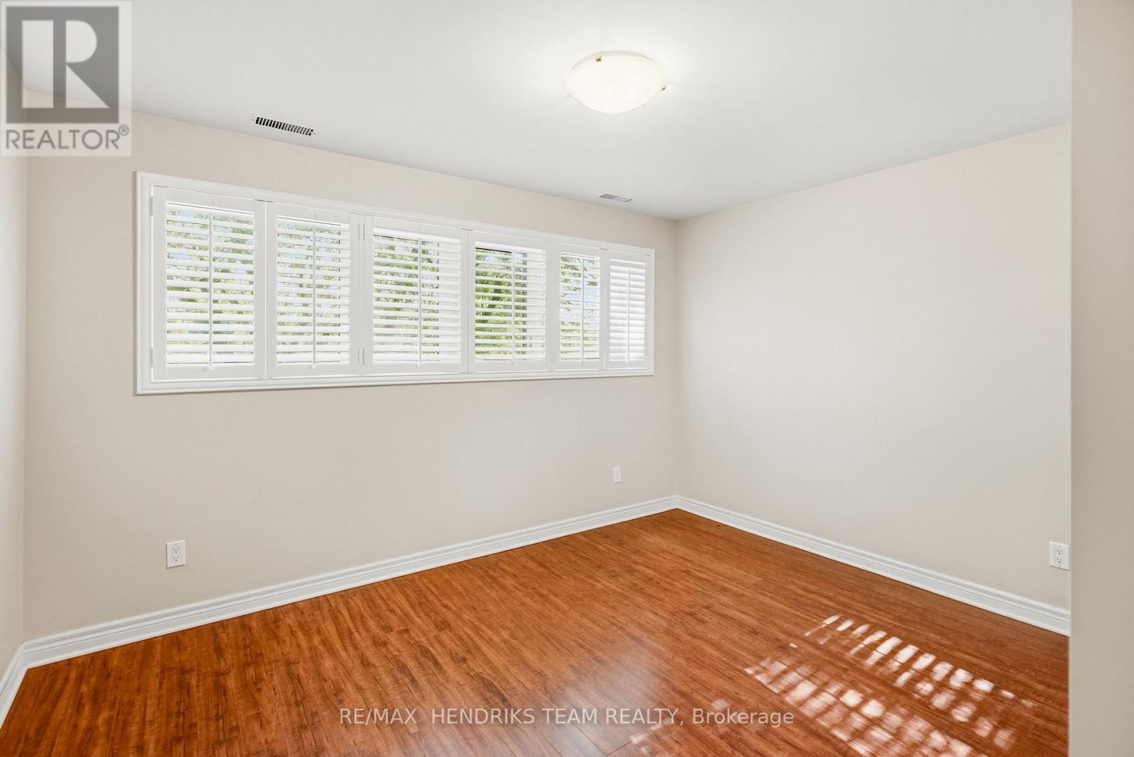 Upper Floor (2b) - 320 Vine Street, St. Catharines, Ontario  L2M 4T3 - Photo 13 - X13678746