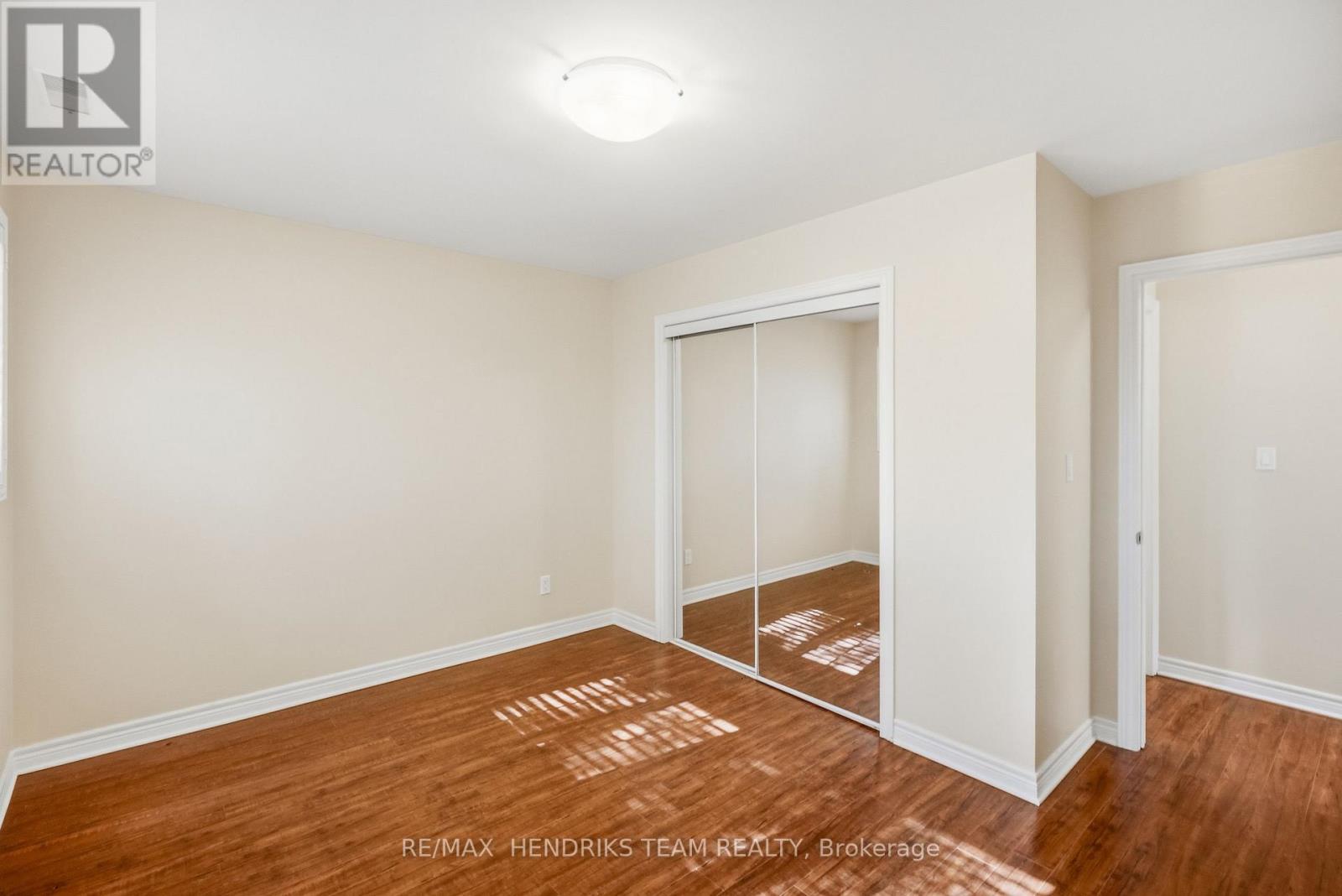 Upper Floor (2b) - 320 Vine Street, St. Catharines, Ontario  L2M 4T3 - Photo 14 - X13678746