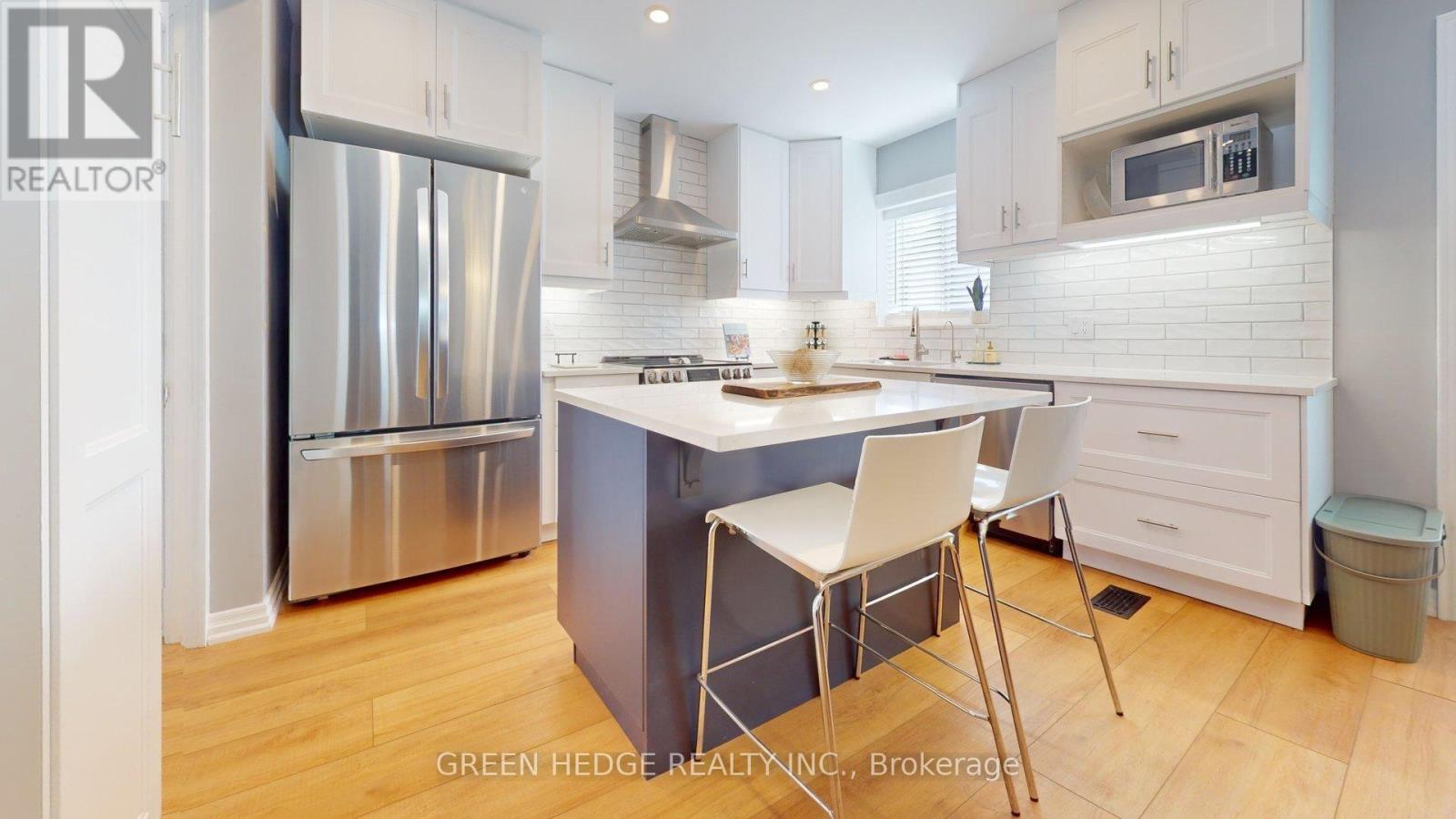 66 CLIFF STREET, Toronto, Ontario