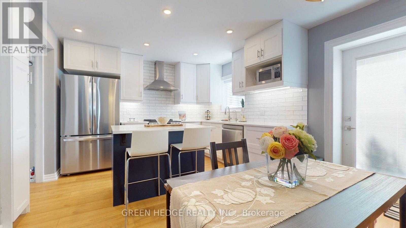 66 Cliff Street, Toronto, Ontario  M6N 4M1 - Photo 2 - W13698756