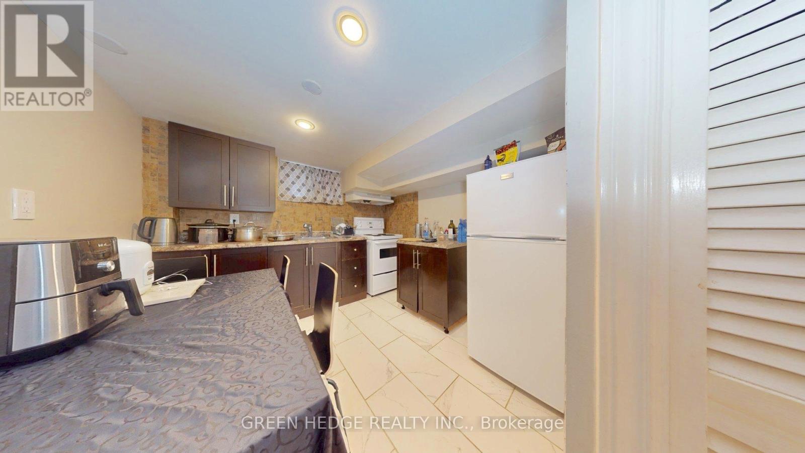 66 Cliff Street, Toronto, Ontario  M6N 4M1 - Photo 26 - W13698756
