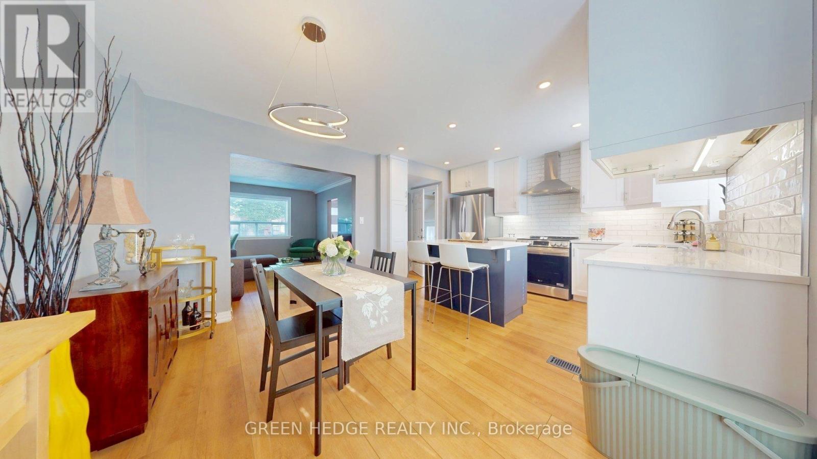 66 Cliff Street, Toronto, Ontario  M6N 4M1 - Photo 7 - W13698756