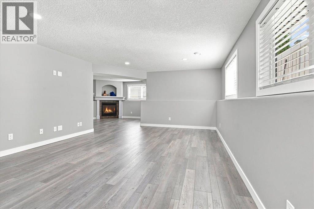 10465 Royal Oaks Drive, Grande Prairie, Alberta  T8V 8L5 - Photo 23 - A2338850