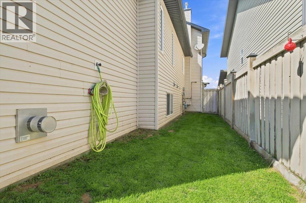 10465 Royal Oaks Drive, Grande Prairie, Alberta  T8V 8L5 - Photo 34 - A2338850