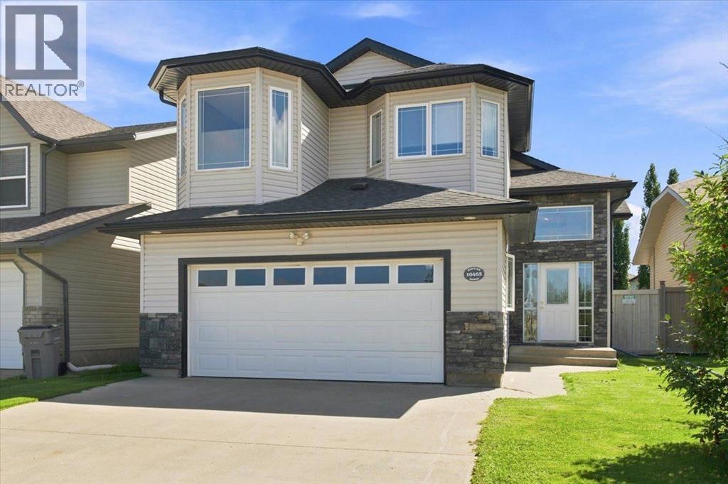 10465 Royal Oaks Drive, Grande Prairie, Alberta