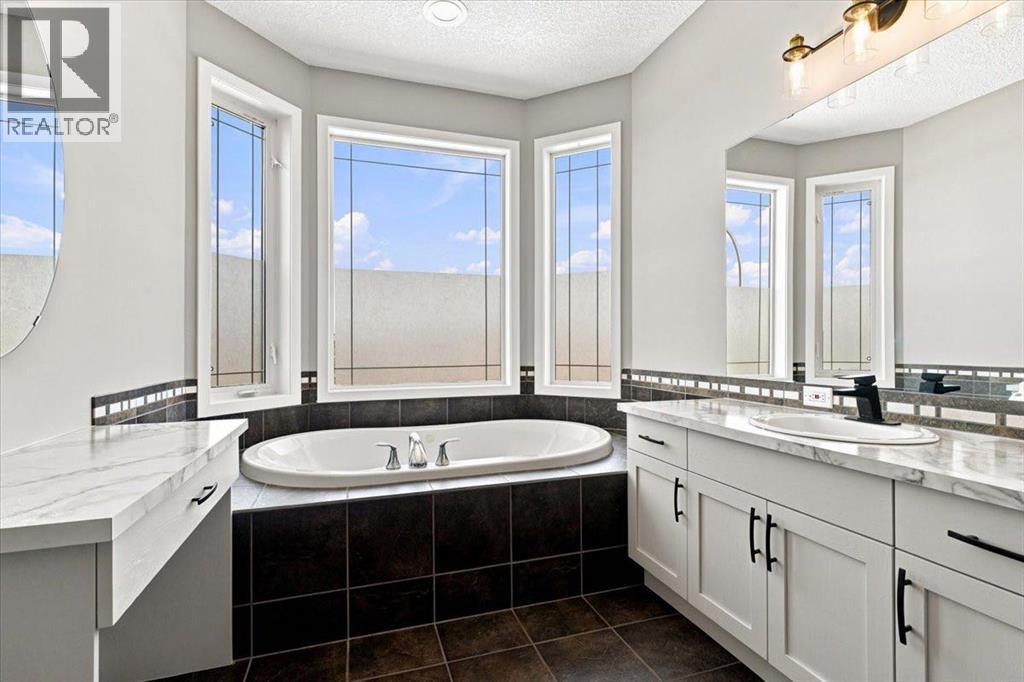 10465 Royal Oaks Drive, Grande Prairie, Alberta  T8V 8L5 - Photo 18 - A2338850