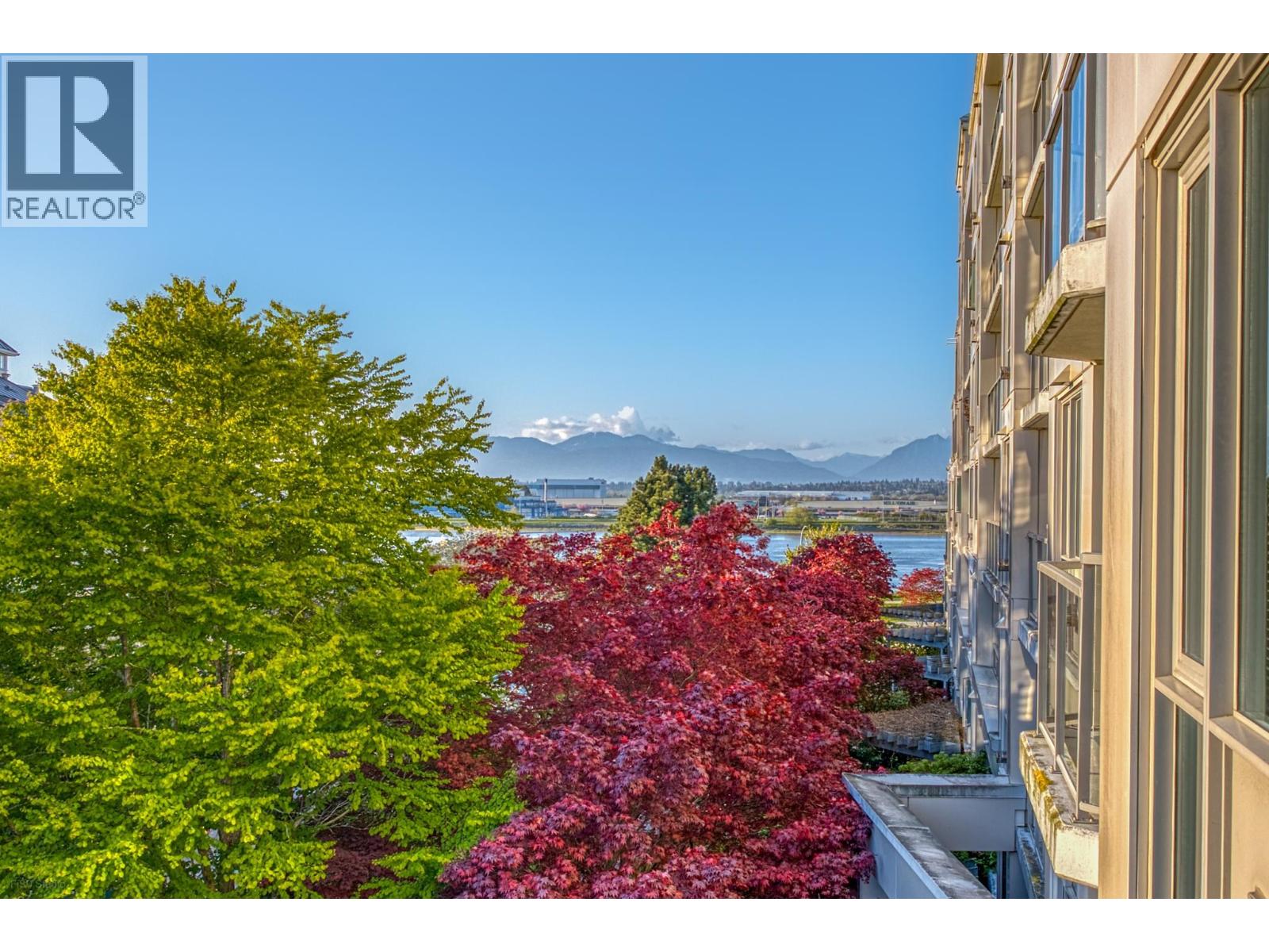 401 5860 Dover Crescent, Richmond, British Columbia  V7C 5S6 - Photo 4 - R3120882