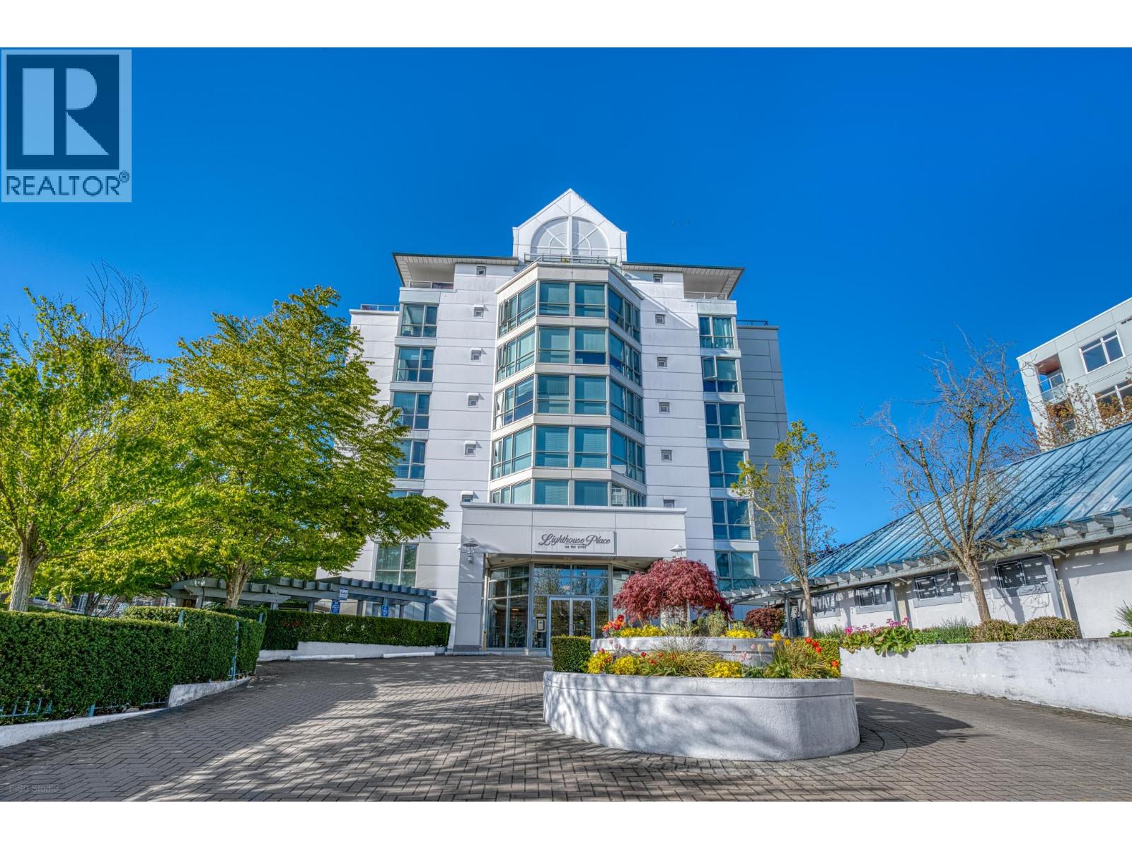 401 5860 DOVER CRESCENT, Richmond, British Columbia