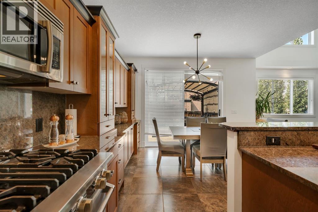 242 Valley Woods Place NW, Calgary, Alberta  T3B 6A3 - Photo 19 - A2337982