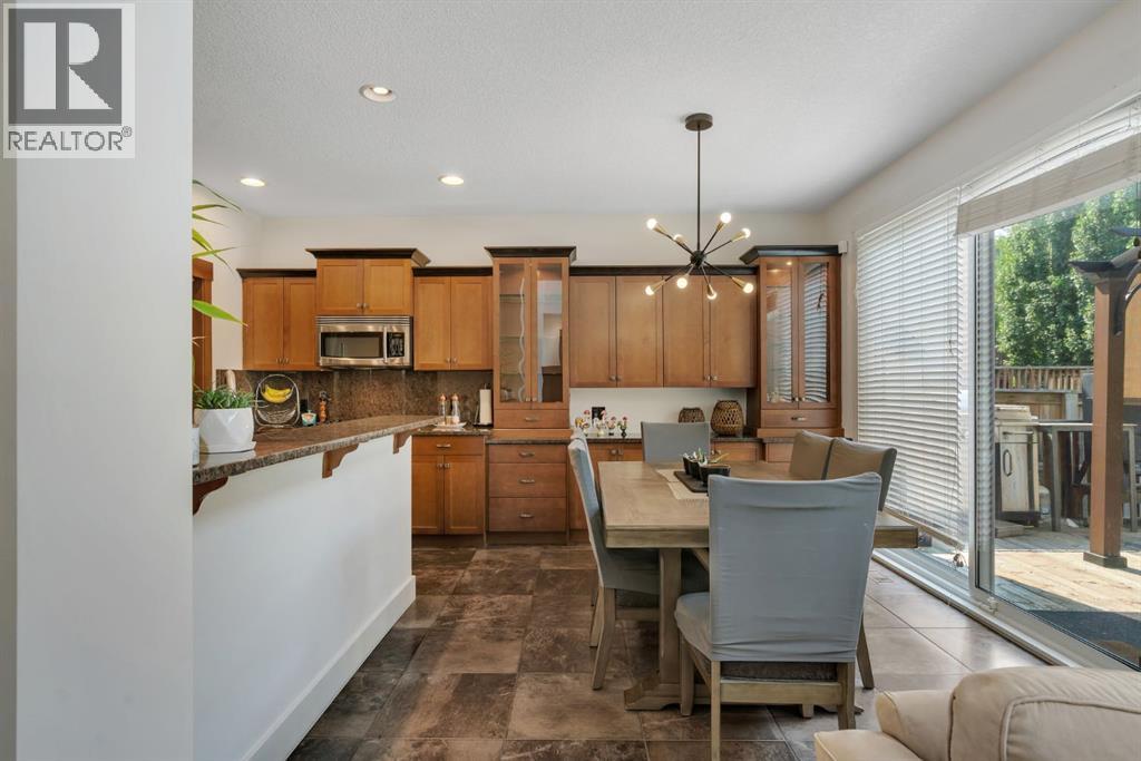 242 Valley Woods Place NW, Calgary, Alberta  T3B 6A3 - Photo 15 - A2337982