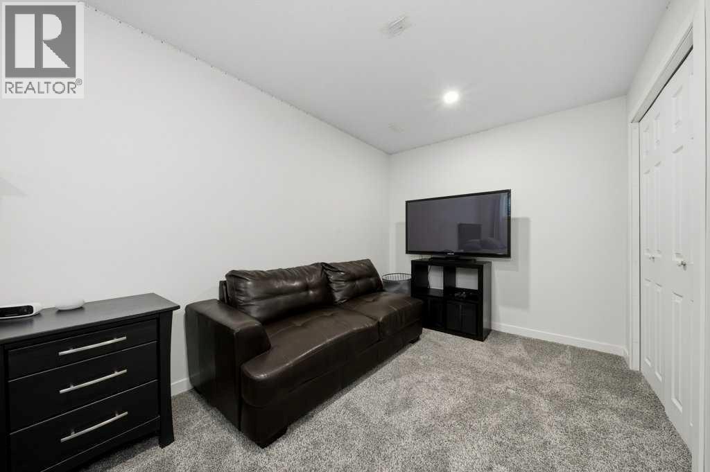 146 Mahogany Grove SE, Calgary, Alberta  T3M 1W9 - Photo 34 - A2338813