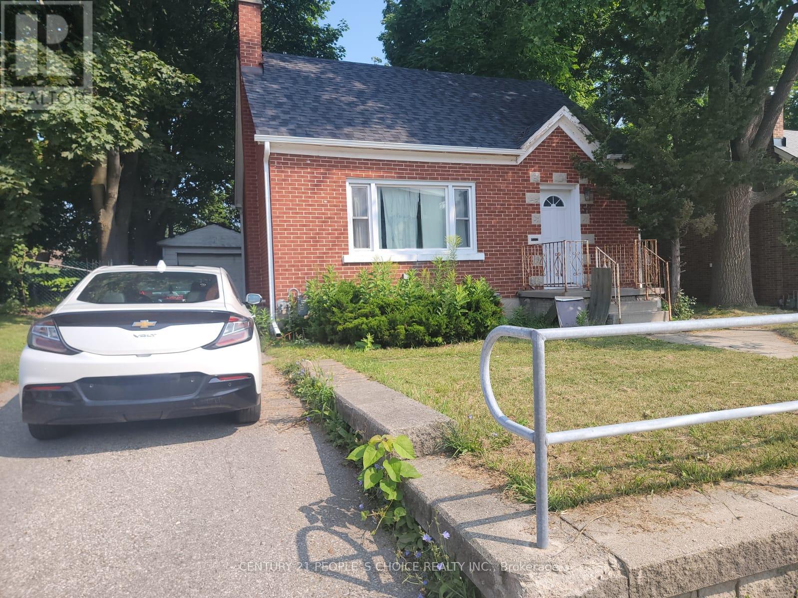 52 COLUMBIA STREET W, Waterloo, Ontario