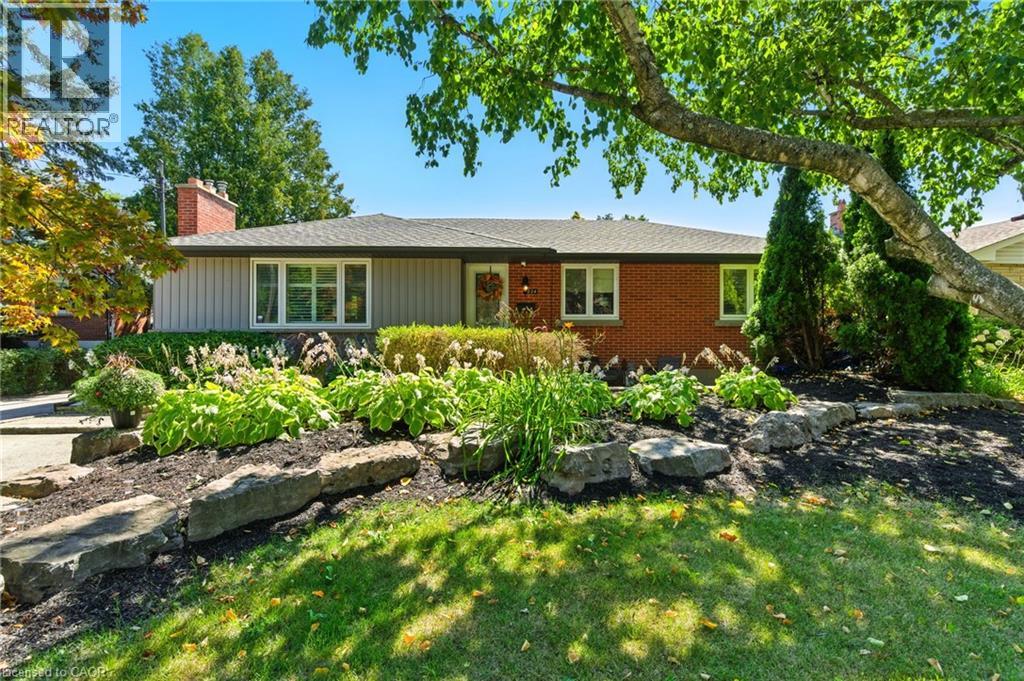 2224 GHENT Avenue, Burlington, Ontario
