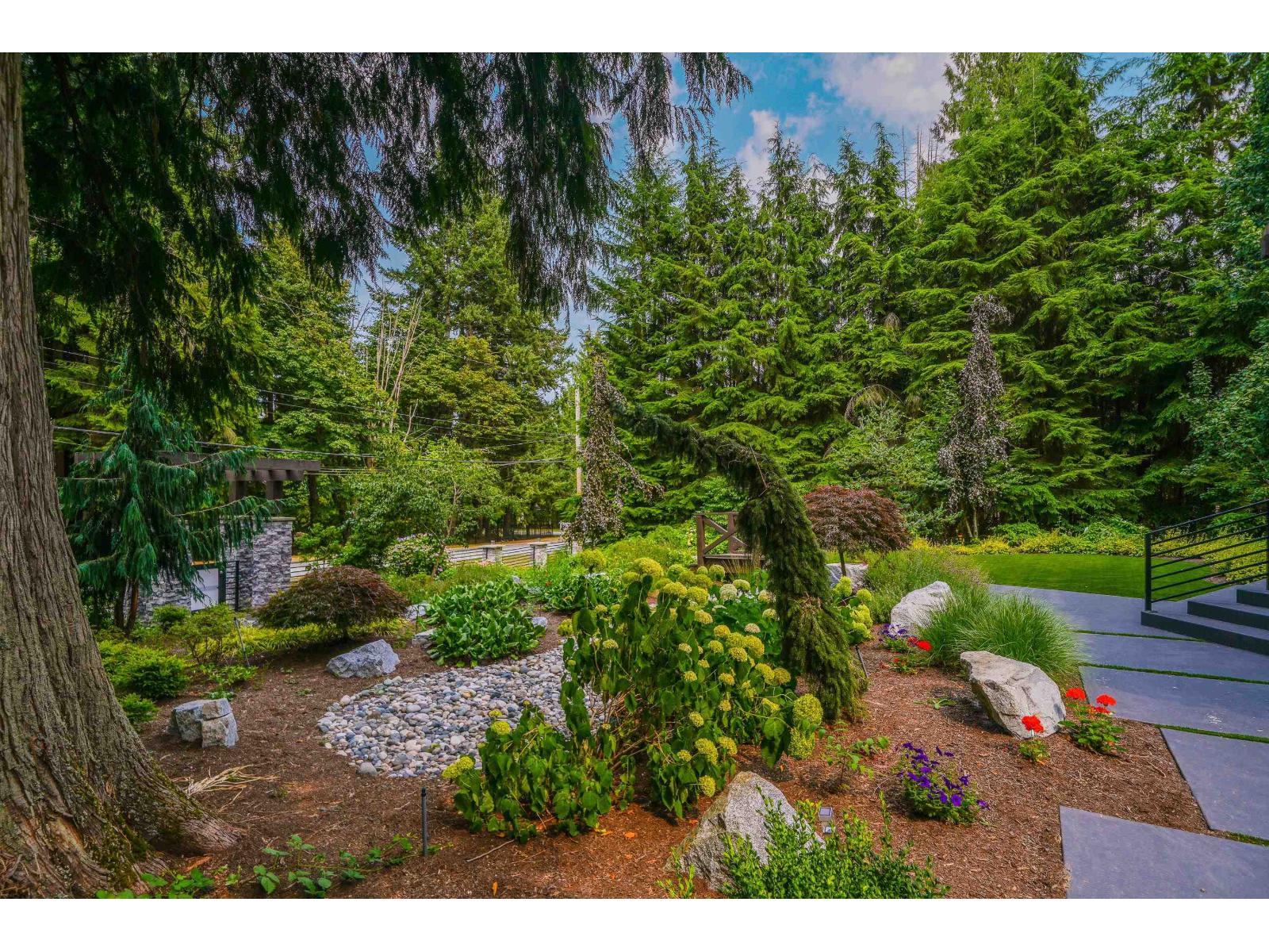 13262 Woodcrest Drive, Surrey, British Columbia  V4P 1W5 - Photo 2 - R3157678