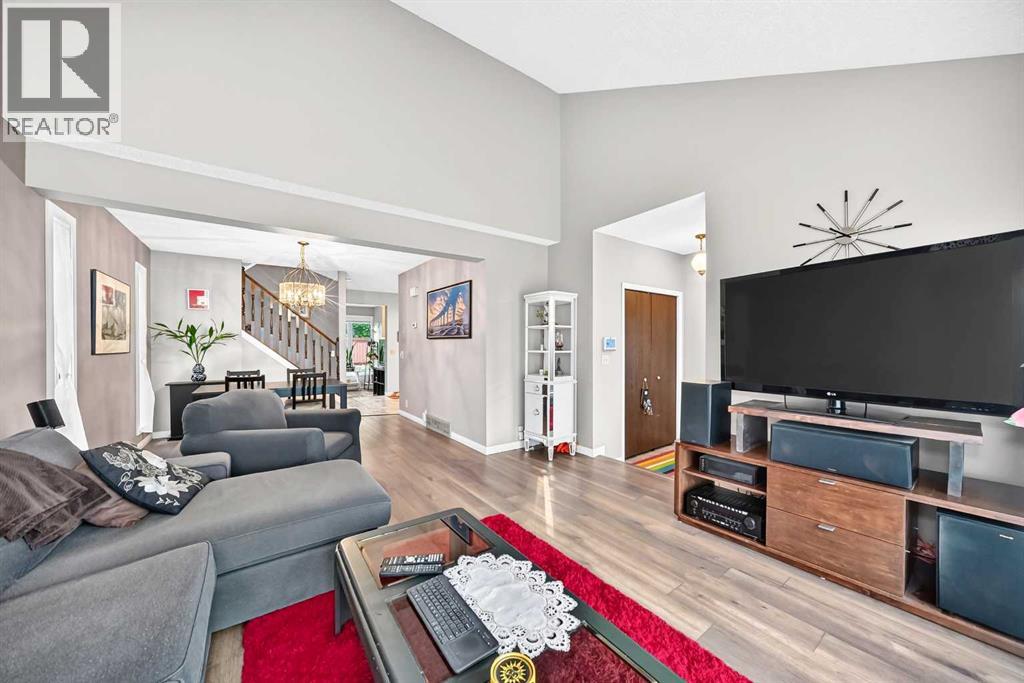 1487 Berkley Drive NW, Calgary, Alberta  T3K 1T7 - Photo 8 - A2337862