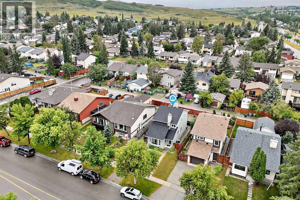 1487 Berkley Drive NW, Calgary, Alberta  T3K 1T7 - Photo 33 - A2337862