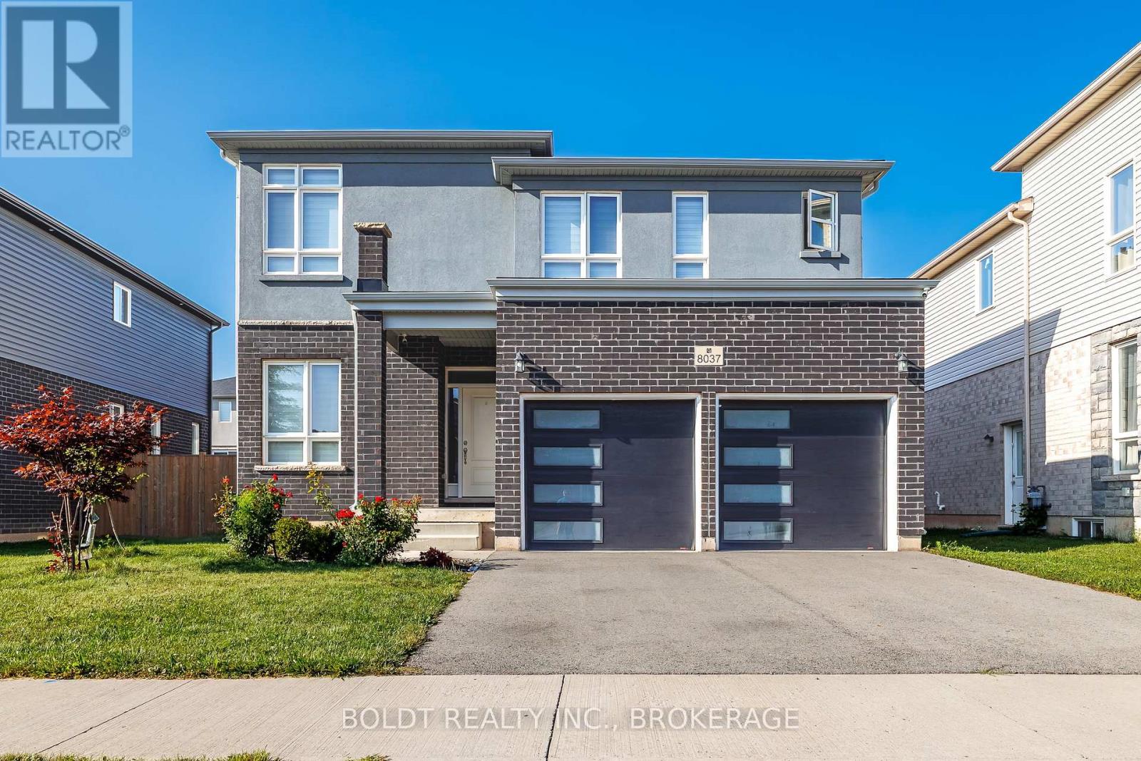 8037 BROOKSIDE DRIVE, Niagara Falls, Ontario
