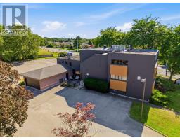 UPPER FLOOR (2A) - 320 VINE STREET, St. Catharines, Ontario