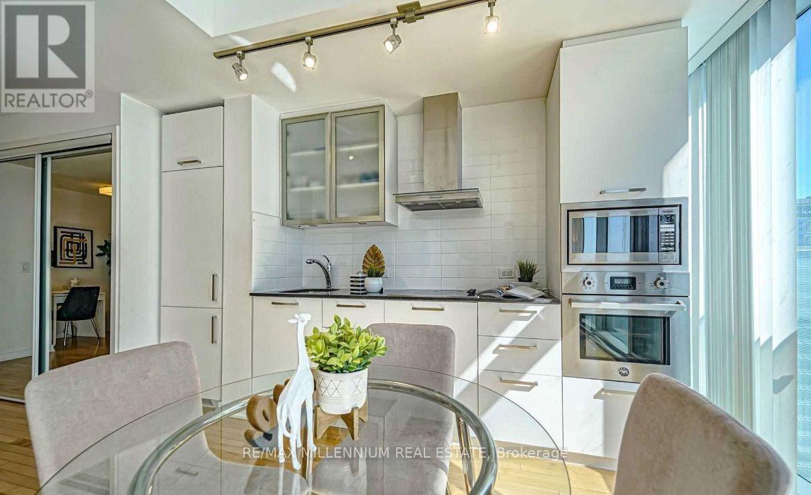 3612 - 14 York Street, Toronto, Ontario  M5J 2Z2 - Photo 8 - C13698824