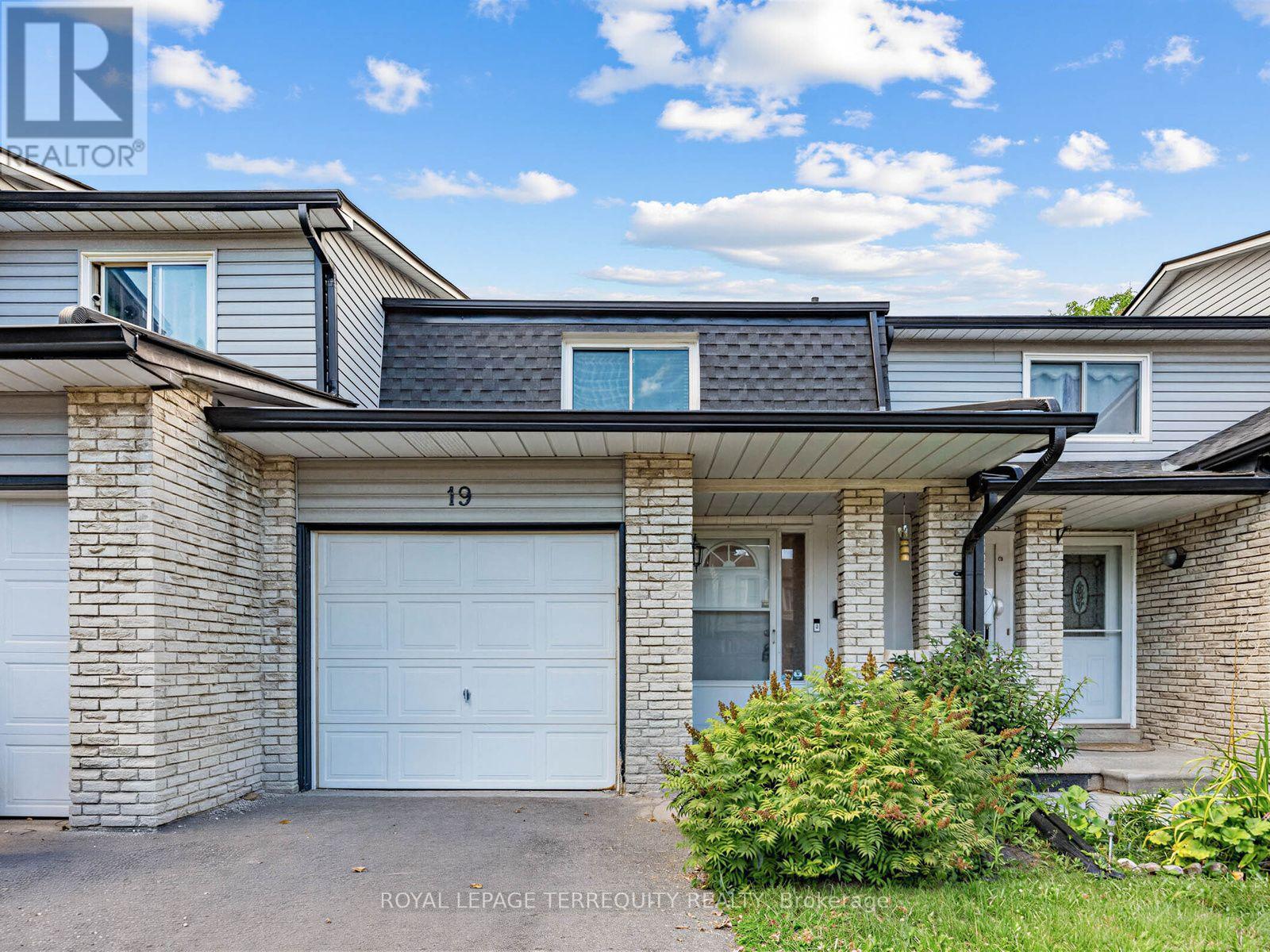 19 - 1330 Trowbridge Drive, Oshawa, Ontario  L1G 7L1 - Photo 2 - E13698820