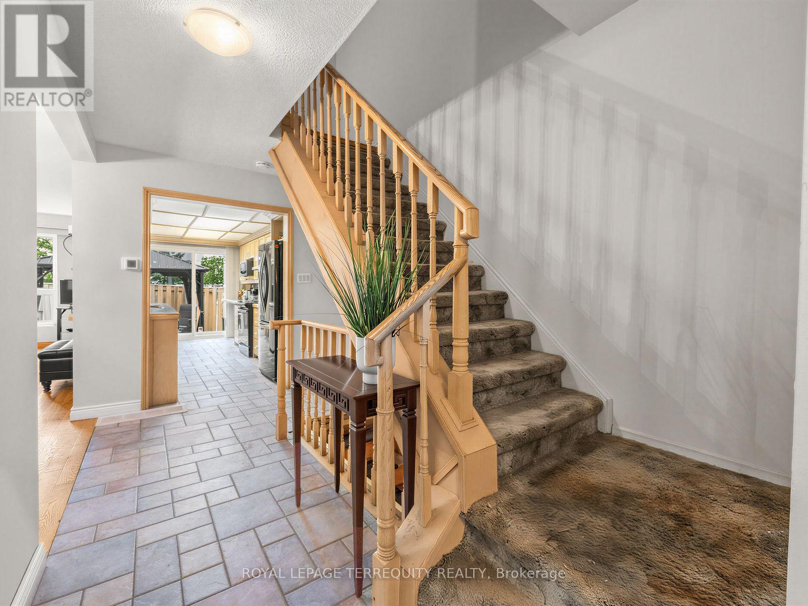 19 - 1330 Trowbridge Drive, Oshawa, Ontario  L1G 7L1 - Photo 4 - E13698820