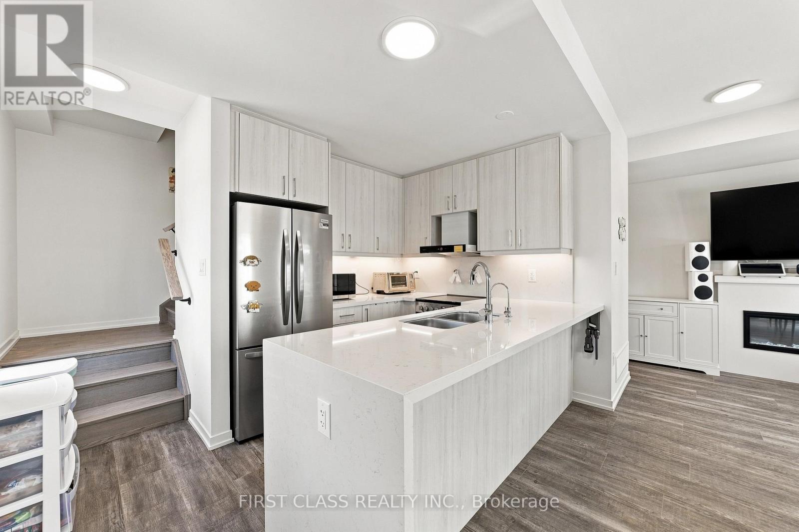 224 Matawin Lane, Richmond Hill, Ontario  L4B 0H8 - Photo 15 - N13698796