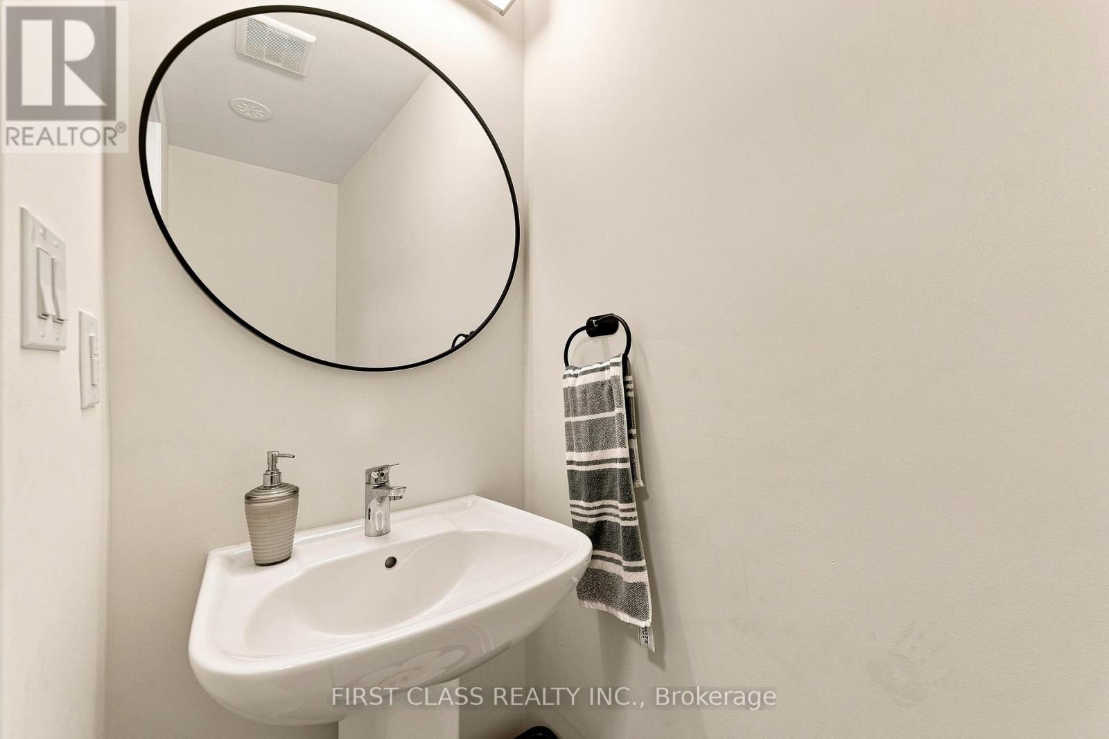 224 Matawin Lane, Richmond Hill, Ontario  L4B 0H8 - Photo 16 - N13698796