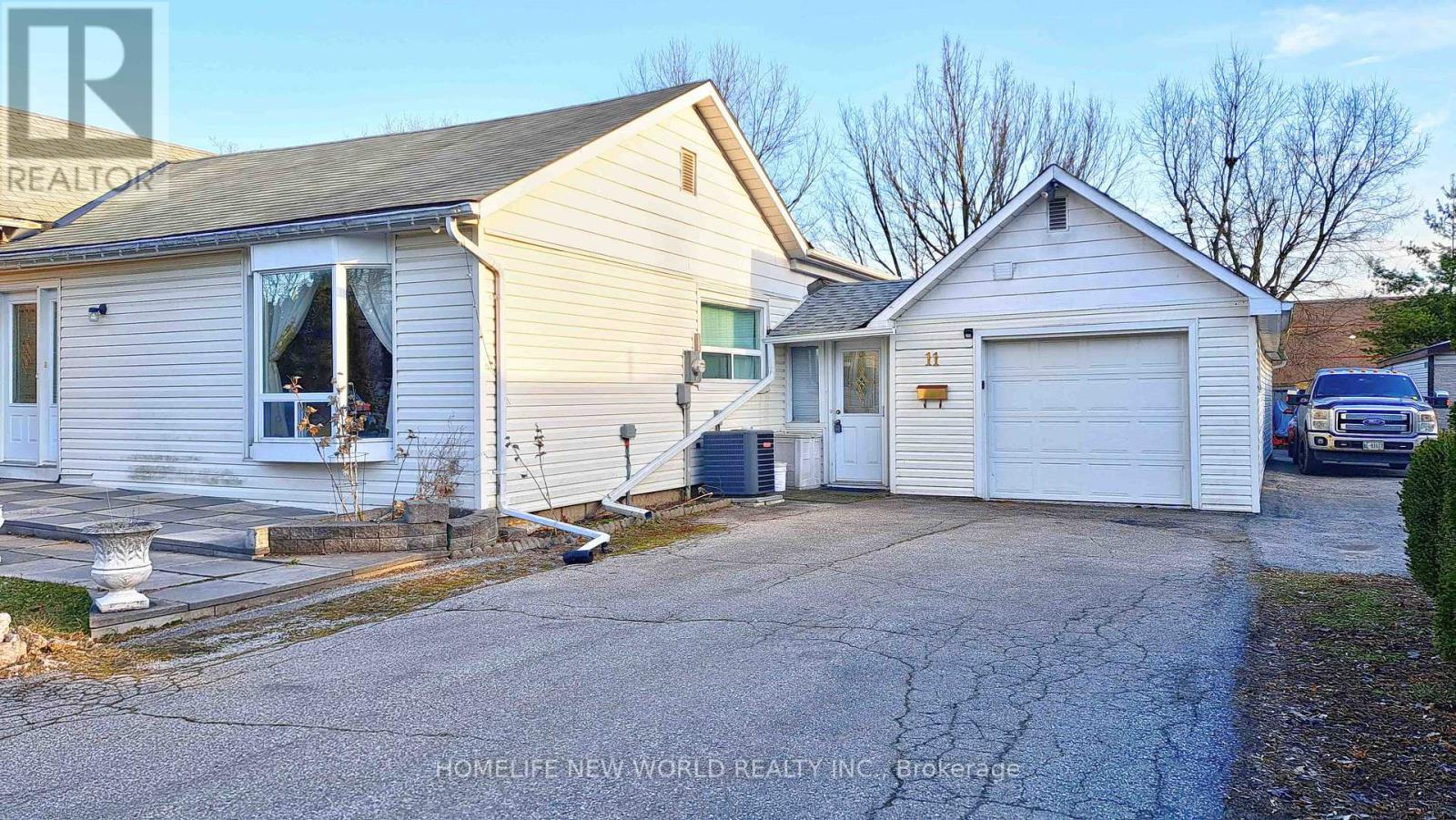 11 RIVERGLEN DRIVE, Georgina, Ontario