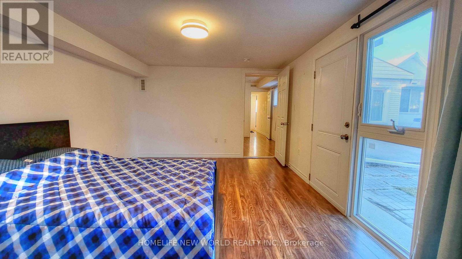 11 Riverglen Drive, Georgina, Ontario  L4P 2P9 - Photo 6 - N13698812