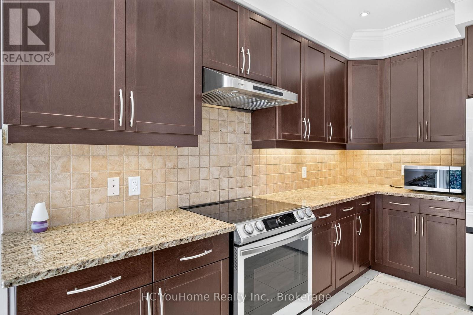 112 Lacewood Drive, Richmond Hill, Ontario  L4S 0E6 - Photo 11 - N13698814