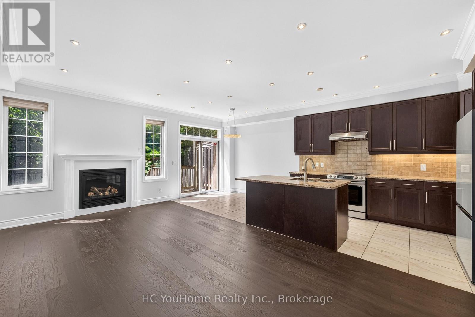 112 Lacewood Drive, Richmond Hill, Ontario  L4S 0E6 - Photo 9 - N13698814